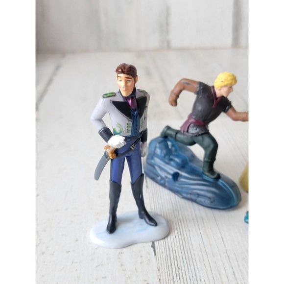 Frozen 2 Princess Elsa Anna Olaf Kristoff Hans villain hero playset toy - Picture 3 of 12